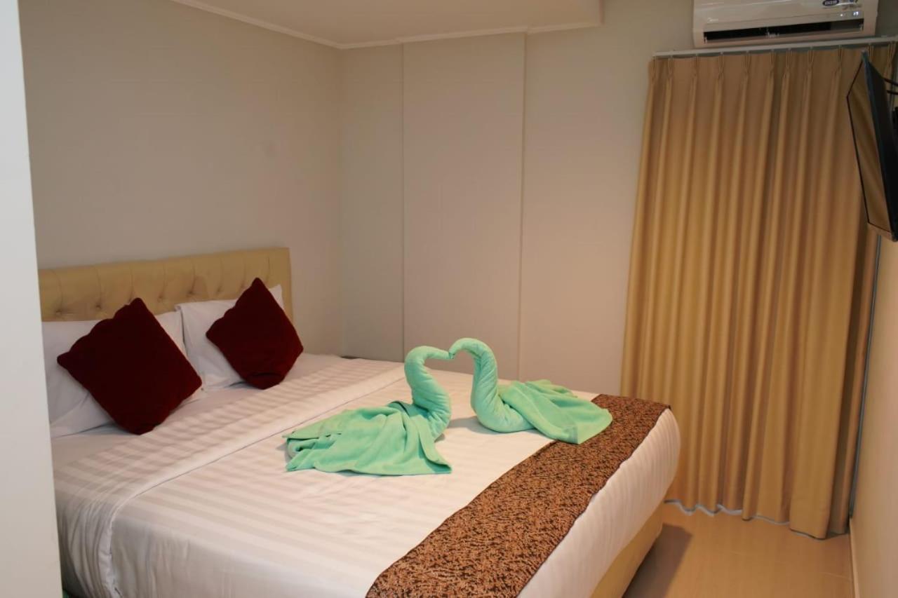 Aruuman Hotel Simpanglima Semarang Dış mekan fotoğraf