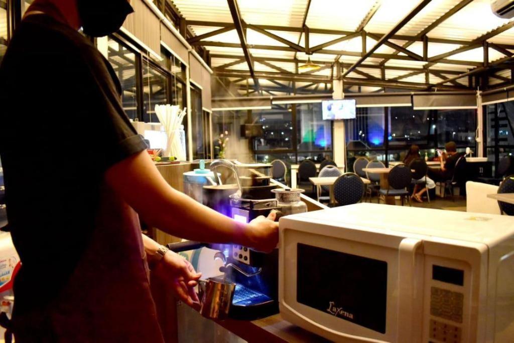 Aruuman Hotel Simpanglima Semarang Dış mekan fotoğraf
