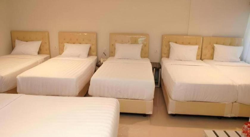 Aruuman Hotel Simpanglima Semarang Dış mekan fotoğraf