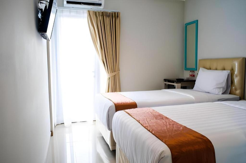 Aruuman Hotel Simpanglima Semarang Dış mekan fotoğraf