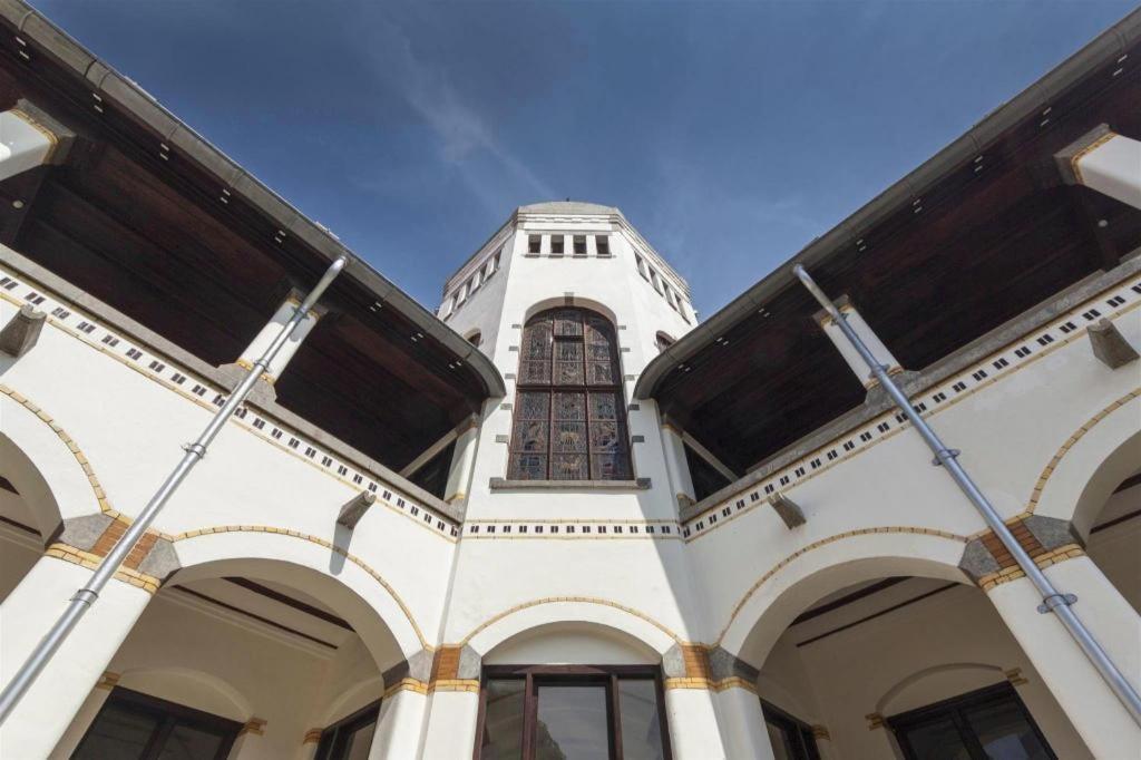 Aruuman Hotel Simpanglima Semarang Dış mekan fotoğraf